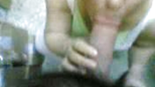 Toerana tena :  Lucky babe avo roa heny nidiran'ny lehilahy telo nafana fo Sarimihetsika ho an'ny olon-dehibe 
