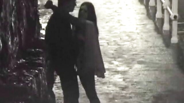 Toerana tena :  Zazavavy mafana manao kiraro mainty sexy no kapohina ao amin'ny efitrano fatoriana Sarimihetsika ho an'ny olon-dehibe 